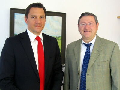 Johannes Fechner mit dem Ringsheimer Bürgermeister Heinrich Dixa